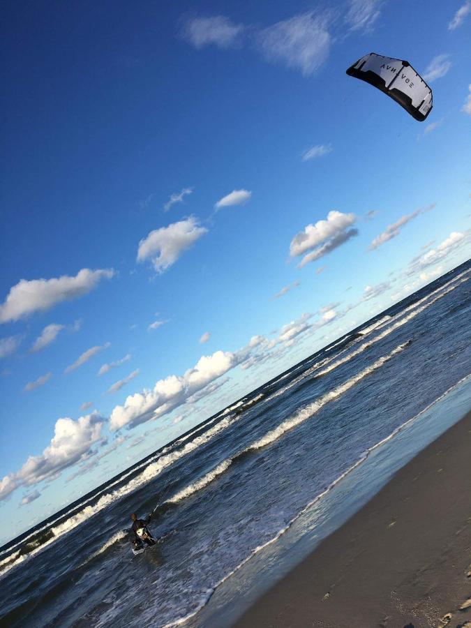 야스타르니아 Przyczepa Niewiadow Surf Wioska 아파트 외부 사진